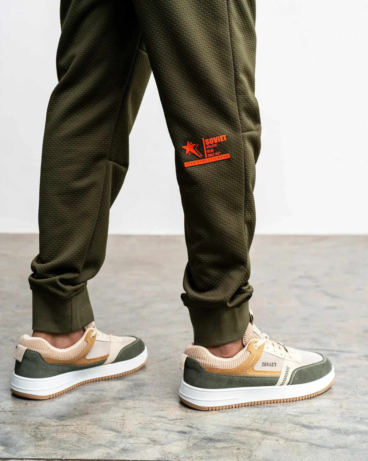 Soviet Mueller Lightweight Comfort Jogger