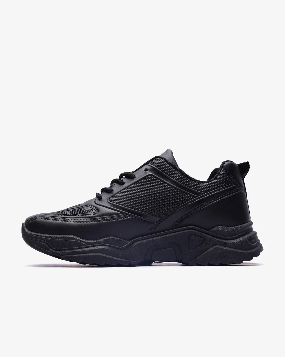 Soviet Aurelia Black Athleisure Sneaker