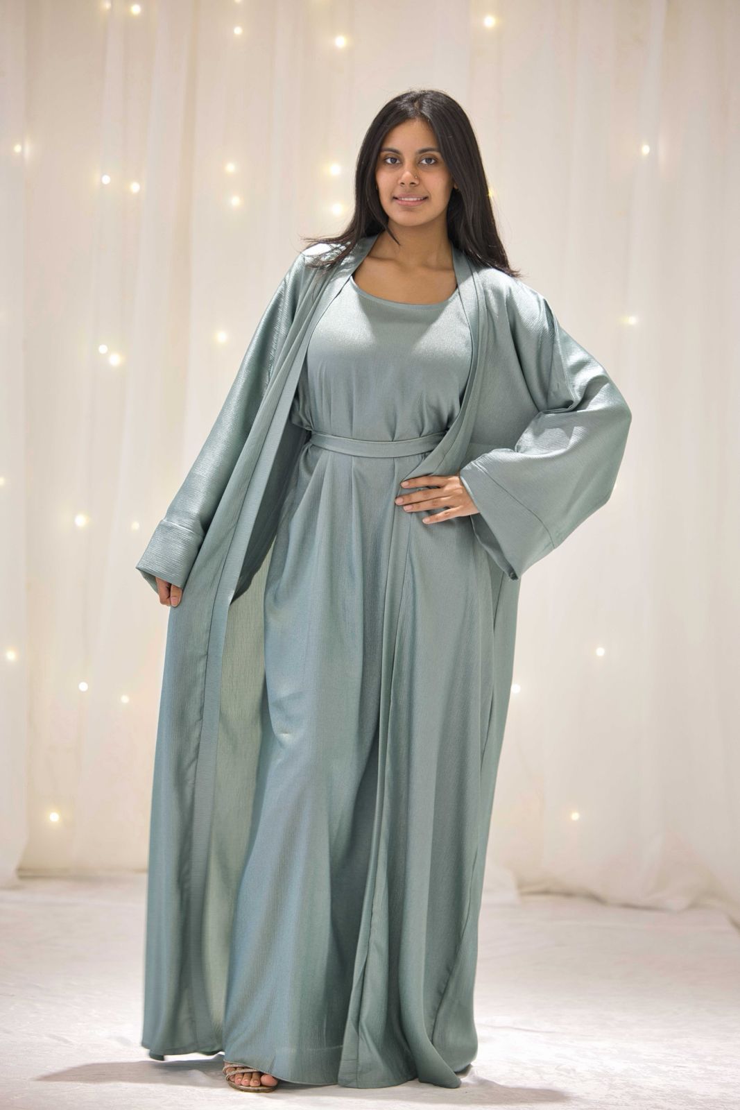 Nadia Mint Blue Open Abaya – The Luxe Aura