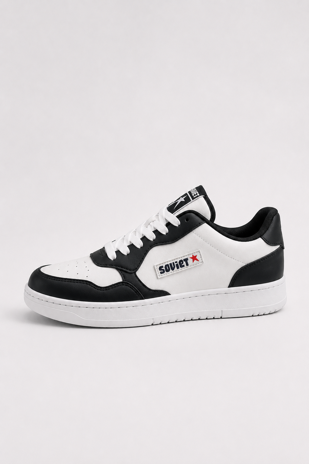 Soviet Zendaya White Black Lace Up
Sneaker