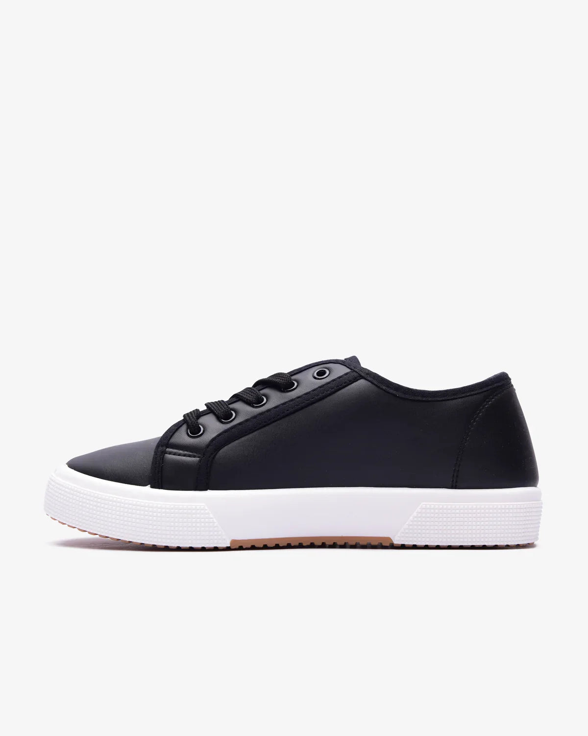 Soviet Rosewood Black Low Cut Sneaker