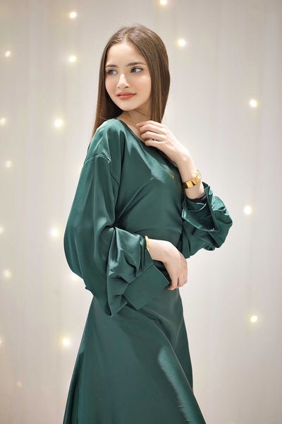 Mahira Emerald Green Dress – The Luxe Aura