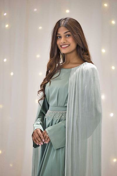 Velora Sage Green Abaya – The Luxe Aura